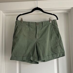 Gap Olive Green Khaki Short